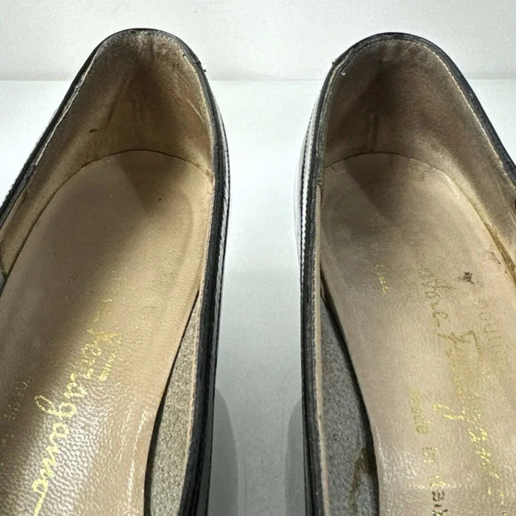 Salvatore Ferragamo Vintage Black Patent Leather Block Heel Buckle Accent Sz 7 - Picture 10 of 16